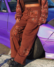 Load image into Gallery viewer, DUSK Women’s Sweatpants
